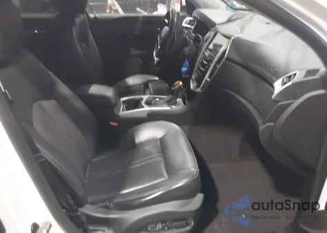 2015 Cadillac Srx Luxury Collection z USA, uszkodzony, nr VIN 3GYFNEE31FS568118